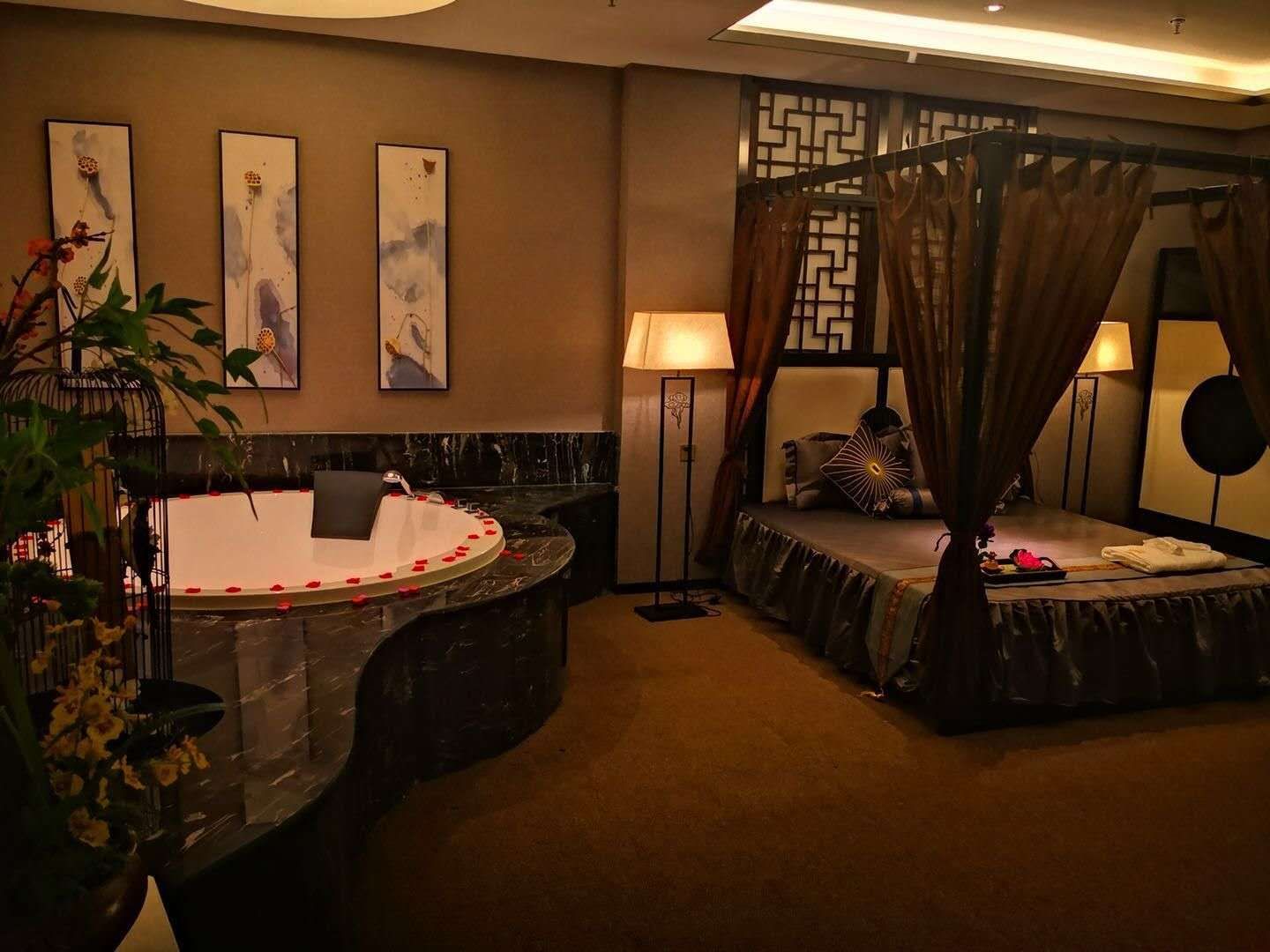 静安高端木桶浴,都市中的宁静绿洲